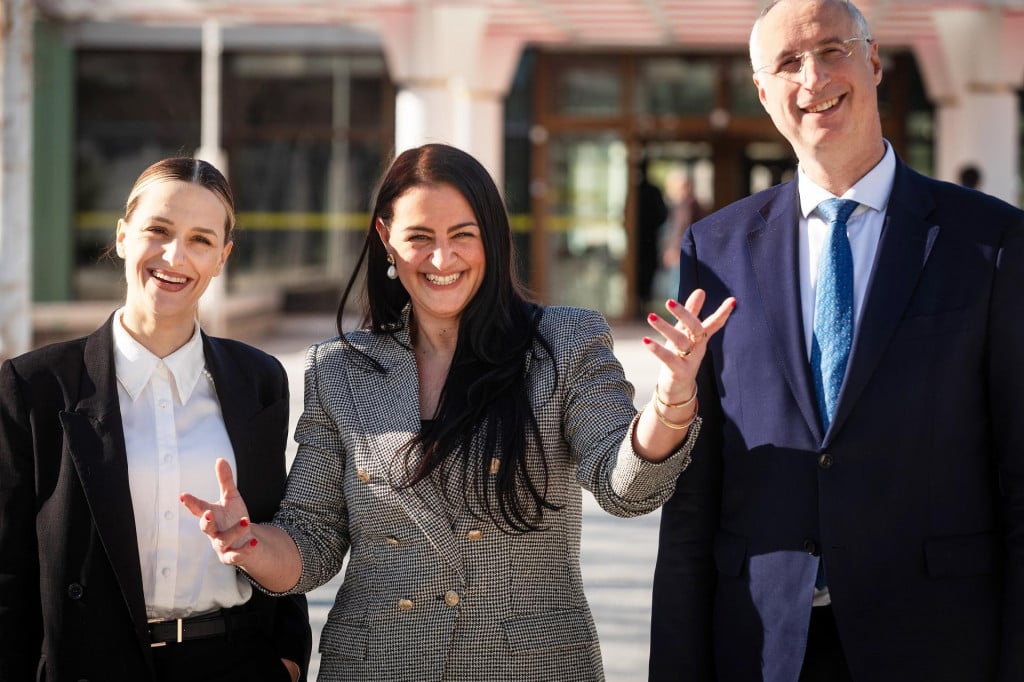 &lt;p&gt;Petra Radić, Ivana Ninčević Lesandrić i Ivica Puljak&lt;/p&gt;