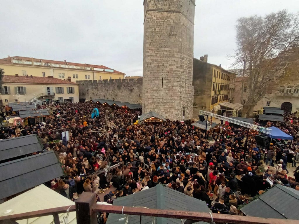 &lt;p&gt;Zadar, Badnjak&lt;/p&gt;