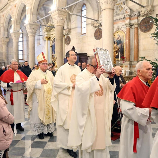 &lt;p&gt;Misno slavlje za Božić u šibenskoj katedrali&lt;/p&gt;