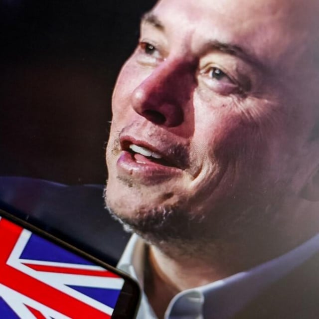 &lt;p&gt;Milijarder Elon Musk održao je privatne razgovore sa saveznicima o mogućim načinima rušenja britanskog premijera Keira Starmera prije sljedećih općih izbora, izvijestio je u četvrtak Financial Times.&lt;/p&gt;