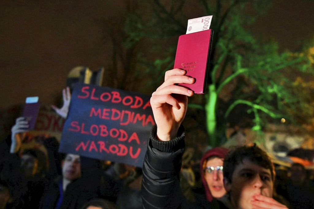 &lt;p&gt;‘Mediji su zarobljeni, vlada jednoumlje, a dvije trećine Srbije i ne zna da opozicija postoji‘; s prosvjeda beogradskih studenata&lt;/p&gt;