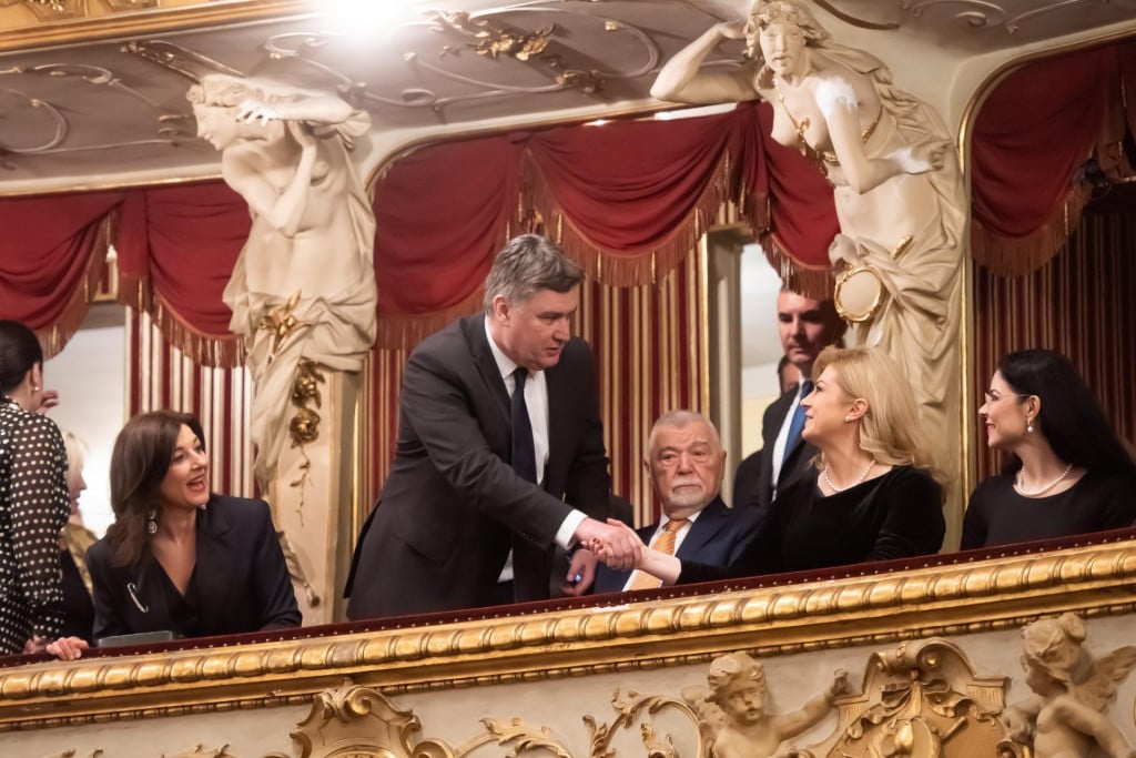 &lt;p&gt;Na fotografiji: Sanja Musić Milanović, Zoran Milanović, Stjepan Mesić i Kolinda Grabar Kitarović&lt;/p&gt;