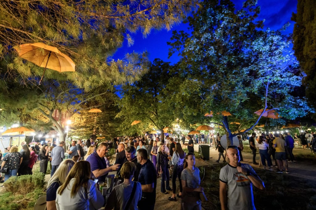 <p>Zbog Spring Festival u &Scaron;ibeniku progla&scaron;eni sajmeni dani</p>