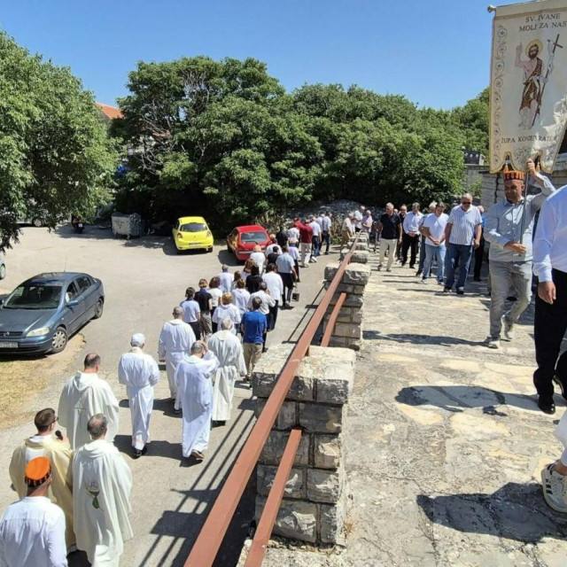 <p>Župa Svetog Ivana na Konjevratima nedavno je proslavila blagdan svog za&scaron;titnika</p>