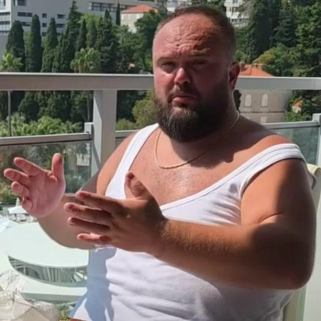 <p>Nenad Živković<br>
YouTube/SCREENSHOT</p>