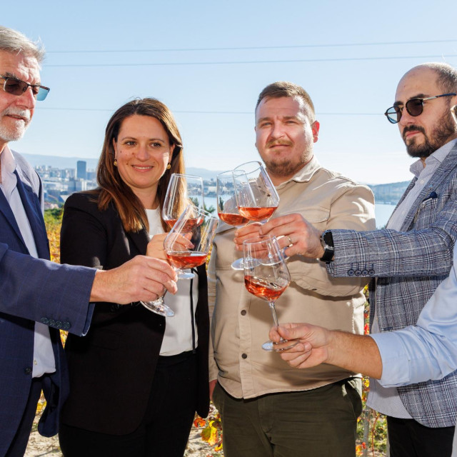 <p>Srećko Radnić, Antonia Kljaić, Petar Božić, Lorenzo Pervan, Anton Kovač</p>