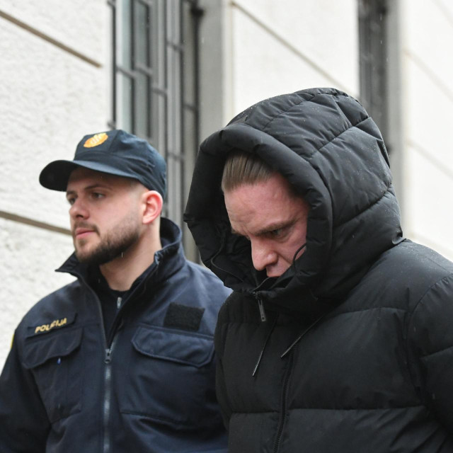 <p>Privođenje Roberta DiCaprija<br>
&nbsp;</p>