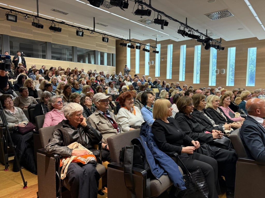 <p>Gradonačelnik Franković sudjelovao na svečanom otvorenju &rdquo;Sveučili&scaron;ta za treću životnu dob&rdquo; na Sveučili&scaron;tu u Dubrovniku</p>