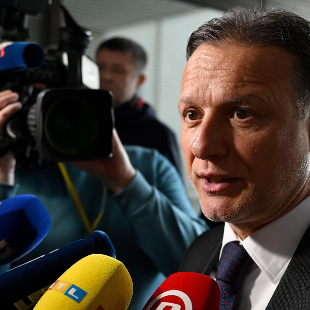 <p>Gordan Jandroković&nbsp;dao se uvjeriti kako živi okružen zlokobnim avetima koje ga proganjaju</p>