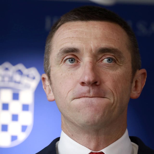 <p>Ivan Penava je samo u riječi pretvorio ono &scaron;to se u stvarnosti događa</p>

<p>&nbsp;</p>

<p><br>
&nbsp;</p>