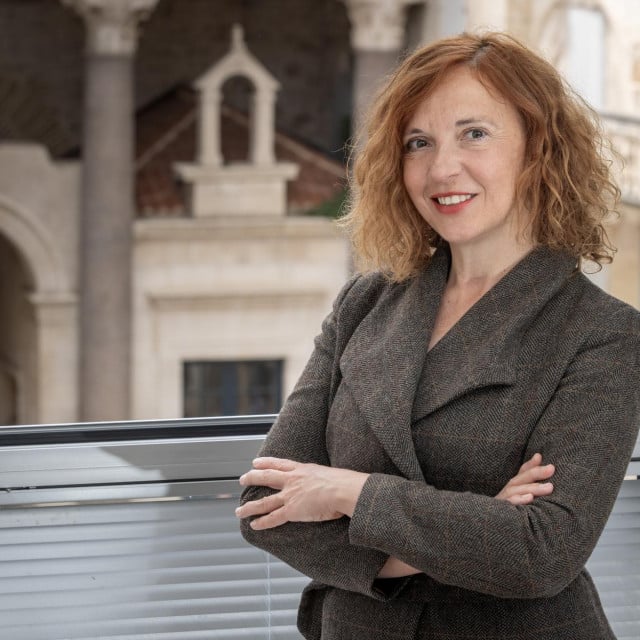 <p>Prof. dr. sc. Viktorija Car</p>