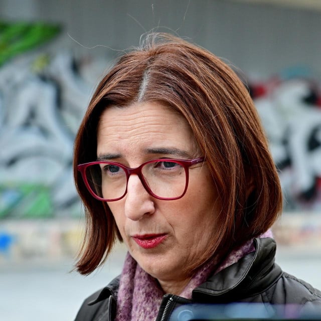<p>Marijana Puljak<br>
&nbsp;</p>