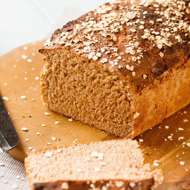 <p>Homemade oat bread. Delicious homemade oatmeal bread.</p>