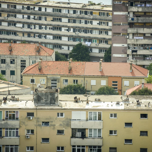<p>Samo četiri nekretnine u &Scaron;ibensko-kninskoj županiji ponuđene u Programu priu&scaron;tivog najma</p>