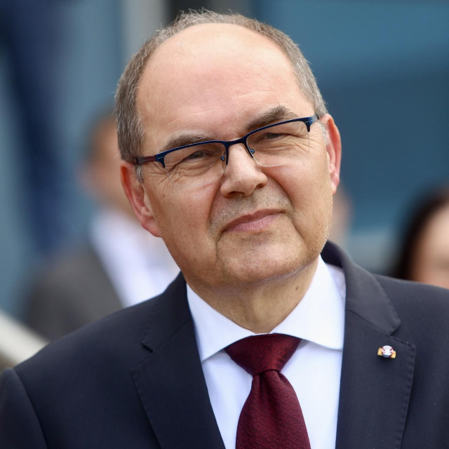 <p>Christian Schmidt donio je osobnu odluku o zavr&scaron;etku svoje službe u provedbi mira u Bosni i Hercegovini</p>