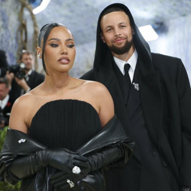 <p>Stephen Curry i supruga&nbsp;Ayesha</p>