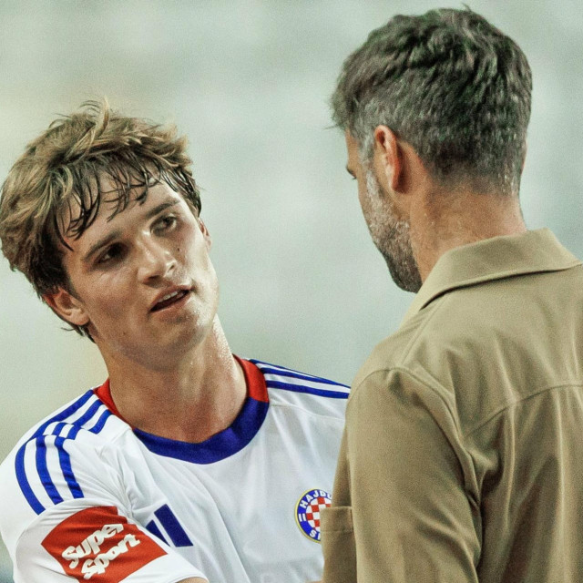 <p>Rokas Puk&scaron;tas&nbsp;i trener Hajduka Gonzalo Garcia</p>