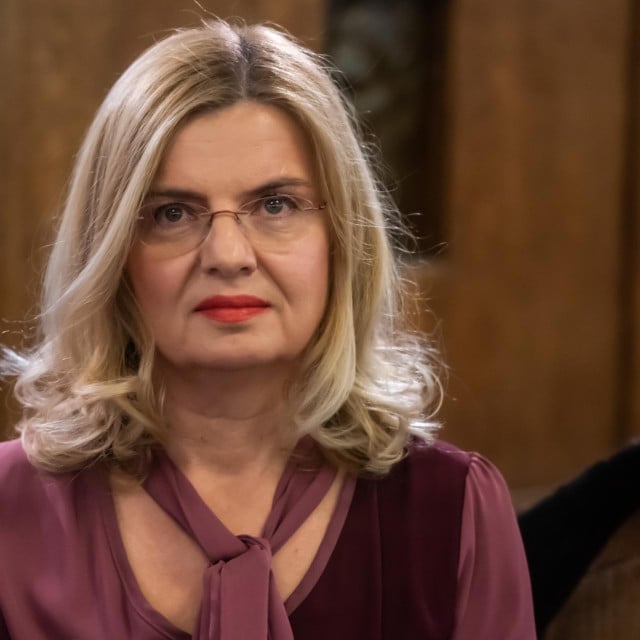 <p>Zlata Đurđević: Građani trebaju zahtijevati od države prava koja im pripadaju i trebaju prozrijeti trik o neovisnosti sudstva kojim politika sa sebe otklanja odgovornost</p>