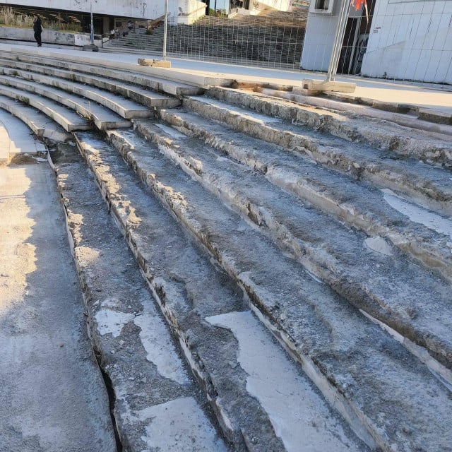 <p>Radovi u Splitu, Koteks</p>