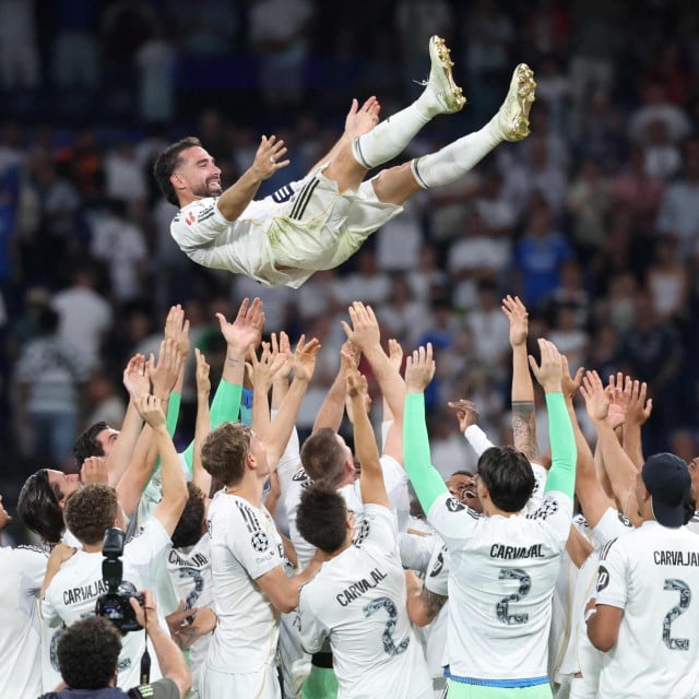 <p>Dani Carvajal oprostio se od Reala</p>