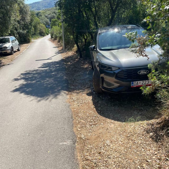 <p>Ni domaći se ne bi sjetili ovdje besplatno parkirati</p>