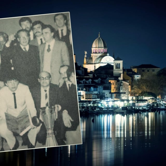 <p>U 960 godina &Scaron;ibenika bilo je mnogo zaslužnih sinova, koji su se lokal-patriotskim djelima i ljubavlju itekako iskazali. Jedan od zanimljivijih je bio Dane Sekso... (proslava titule &Scaron;ibenke, Dane Sekso na nogama, desno od Dražena Petrovića, koji čuči)</p>