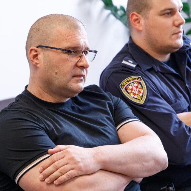 <p>Kre&scaron;o Svalina - opet problemi sa zakonom</p>

<p>&nbsp;</p>

<p>&nbsp;</p>