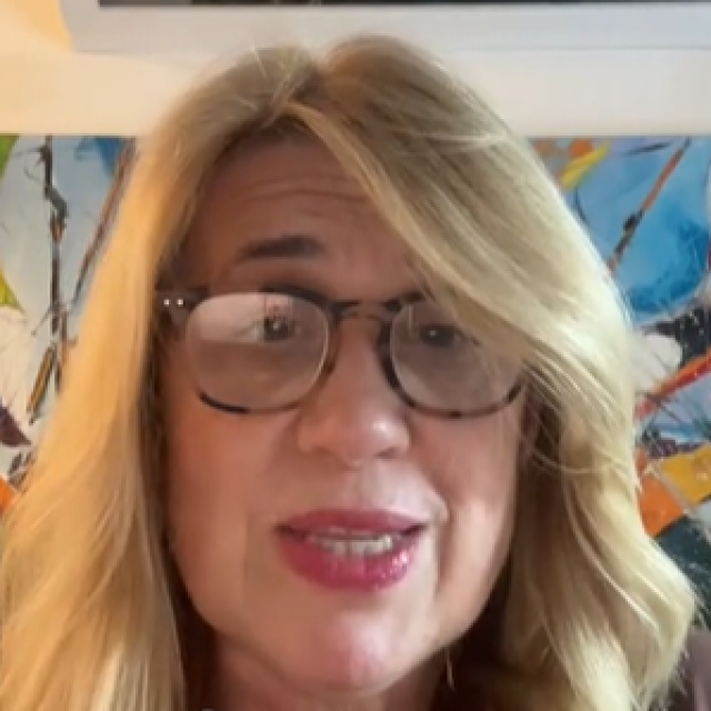 <p>TikTok</p>