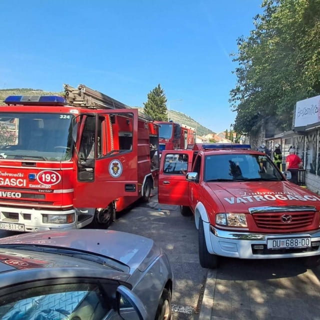 <p>Požar u objektu na Vojnoviću</p>