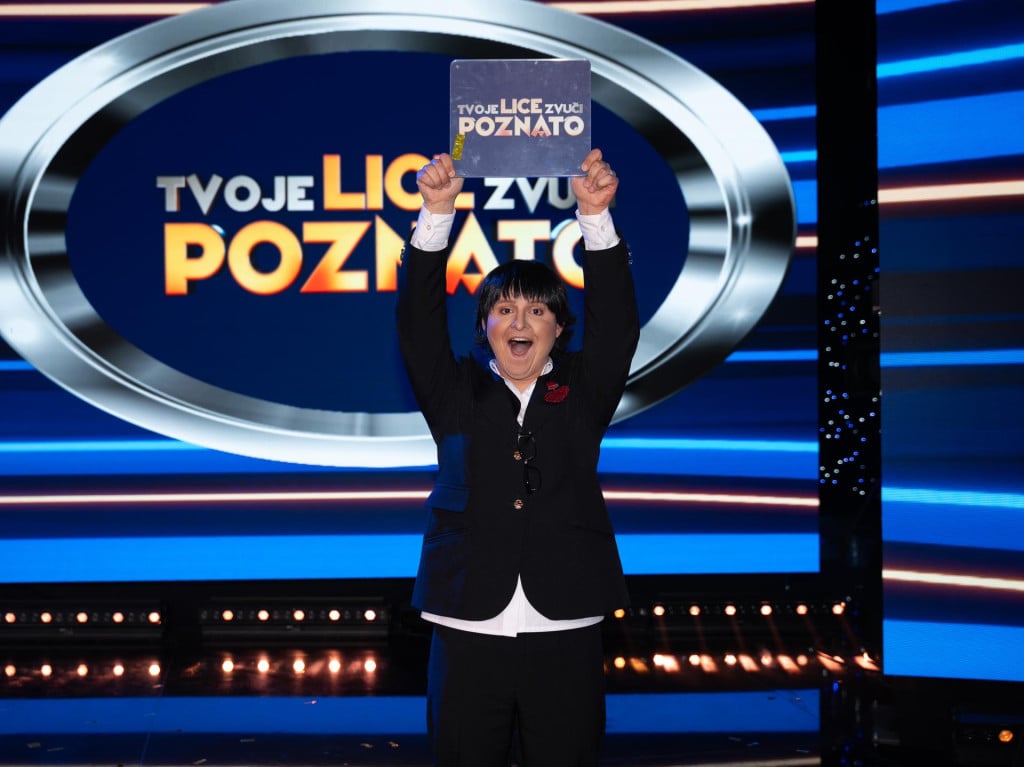 <p>Sven Pocrnić pobjednik je jubilarne desete sezone showa &rdquo;Tvoje lice zvuči poznato&rdquo;. Vokalna preciznost, predanost i upečatljive transformacije obilježile su Svenov put do pobjede</p>