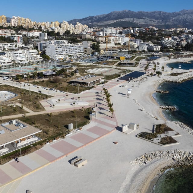 <p>Pogled iz zraka na kupali&scaron;te Žnjan<br>
&nbsp;</p>