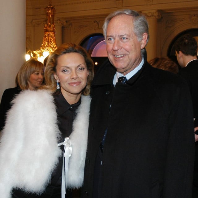 <p>Vlatka Pokos i Josip Radeljak prekinuli su grubo nakon &scaron;to ju je u svibnju 2007. izbacio iz svog stana na zagrebačkom Cvjetnom trgu</p>