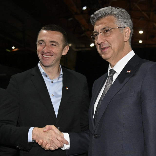 <p>&nbsp;Predsjedniku Vlade i HDZ-a Andreju Plenkoviću<strong> </strong>inicijativa Ivana Penave&nbsp;nije najbolje sjela</p>

<p>&nbsp;</p>