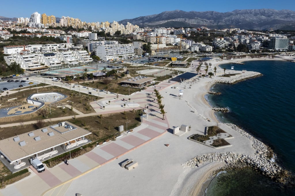 <p>Pogled iz zraka na kupali&scaron;te Žnjan<br>
&nbsp;</p>