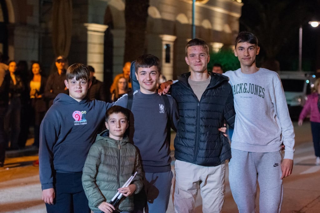 <p>Roko Stančić, Ivo Stančić, Luka Petrić, Karlo &Scaron;karpa, te maleni bubnjar Fabio &Scaron;karpa</p>