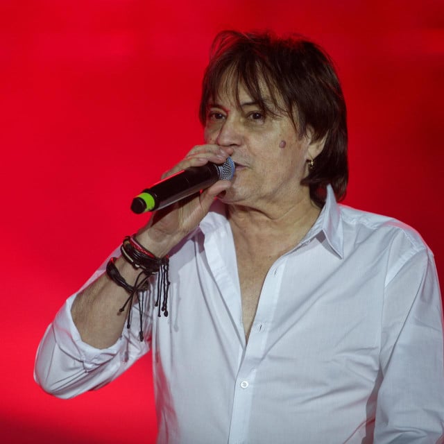 <p>Zagreb, 080625.<br>
Salata.<br>
Koncert Alke Vujice i prijatelja povodom rodjendana 40. obljetnice karijere.<br>
Na fotografiji: Vlado Kalember.<br>