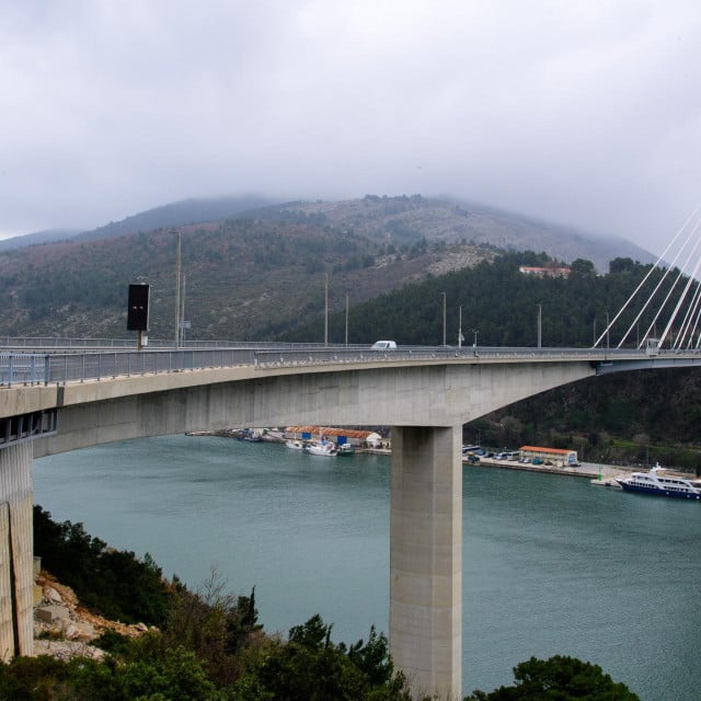 <p>Dubrovnik, 120325.<br>
Korozija na metalnoj konstrukciji mosta dr. Franje Tudjmana.<br>