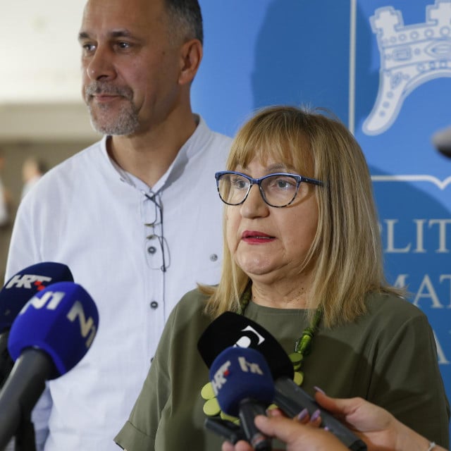 <p>Milija Bladić&nbsp;Luk&scaron;ić<br>
&nbsp;</p>