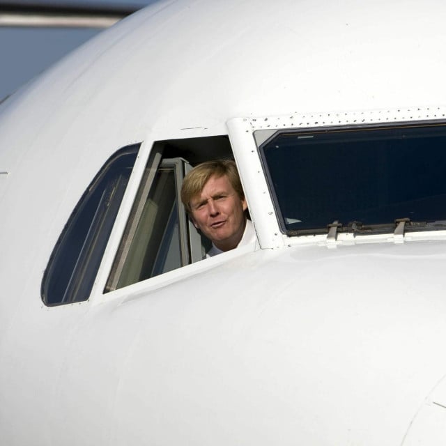 <p>Kralj Willem-Alexander slijeće u Istanbulu</p>