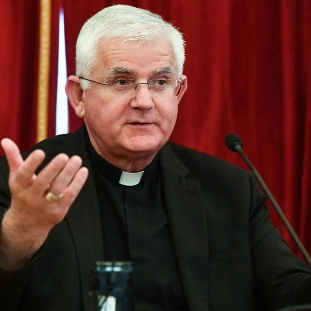 <p>Mate Uzinić na udaru radikala</p>