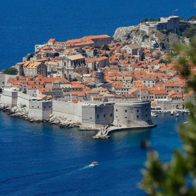 <p>Čeka li Dubrovnik i ove godine srpanjska &lsquo;rupa&lsquo;</p>