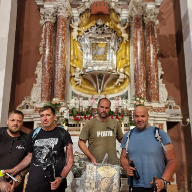<p>Sveti&scaron;te Čudotvorne Gospe Sinjske</p>