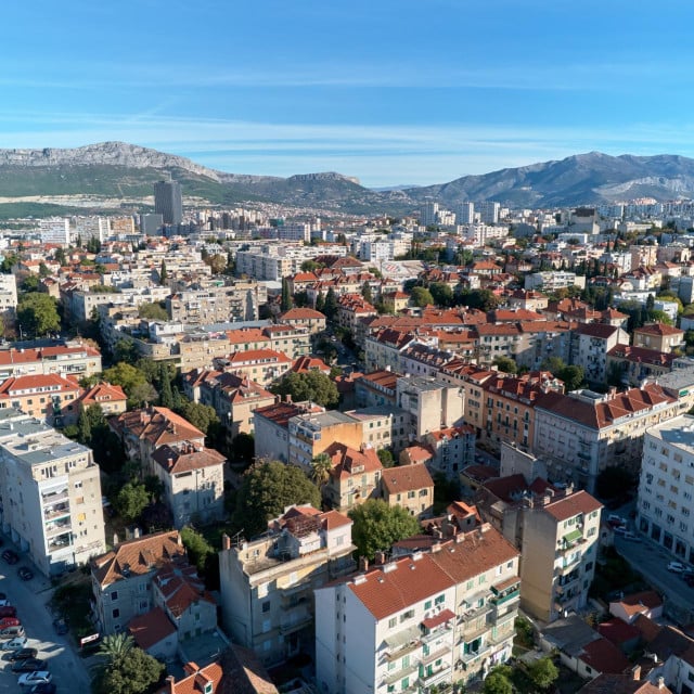 <p>Manu&scaron;</p>