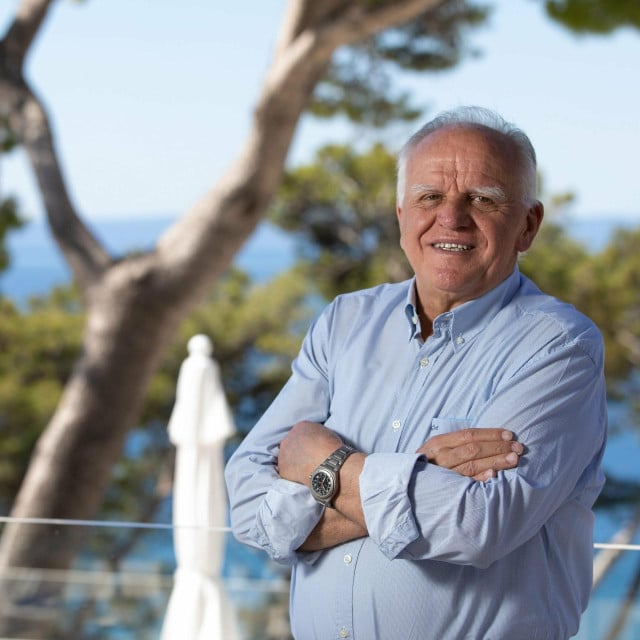 <p>Jako Andabak:&nbsp;U ovom trenutku na projektu Pantheon AI&nbsp;je angažirano vi&scaron;e od 200 stručnjaka različitih profila</p>