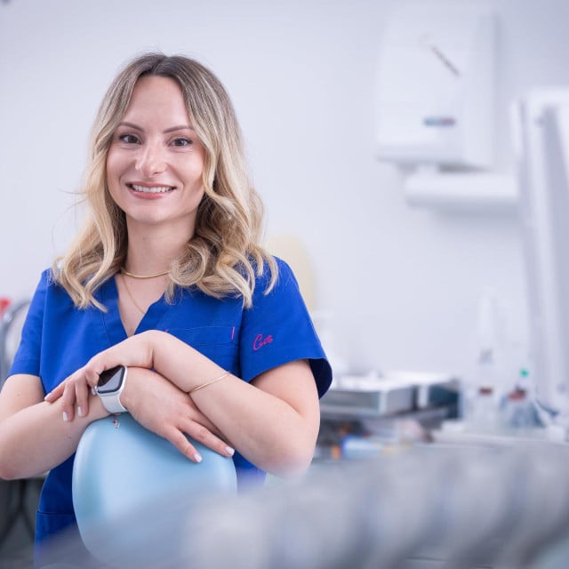 <p>Sara&nbsp;Josipa&nbsp;Bučan:&nbsp;PRP je trombocitima obogaćena plazma, a PRF je trombocitima obogaćen fibrin&nbsp;</p>