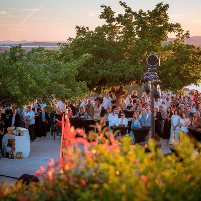 <p>Proslava 15. obljetnice Dru&scaron;tva Juraj Dalmatinac na Baroneu</p>