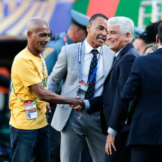 <p>Romario u dru&scaron;tvu Cafua i Bebeta uoči utakmice Brazil - Maroko</p>