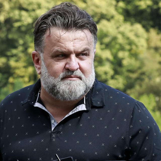 <p>Andrija Jarak<br>
&nbsp;</p>