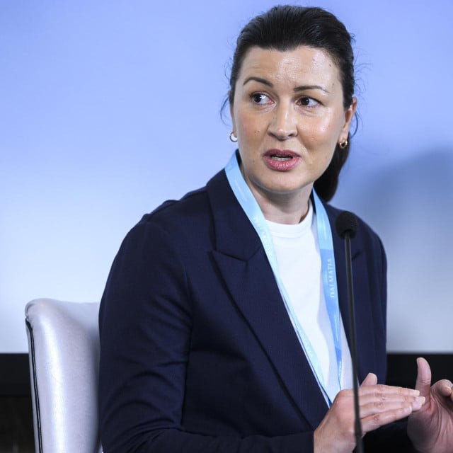 <p>Vesna Bulić Baketić je dobila nagradu za godi&scaron;nje ostvarenje &lsquo;Jure Ka&scaron;telan&lsquo; za umjetnost</p>