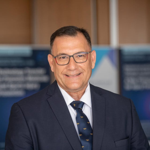 <p>Ravnatelj OB Dubrovnik Marijo Bekić,&nbsp;na 14.&nbsp;konferenciji ISABS &amp; Mayo Clinic u Dubrovniku</p>